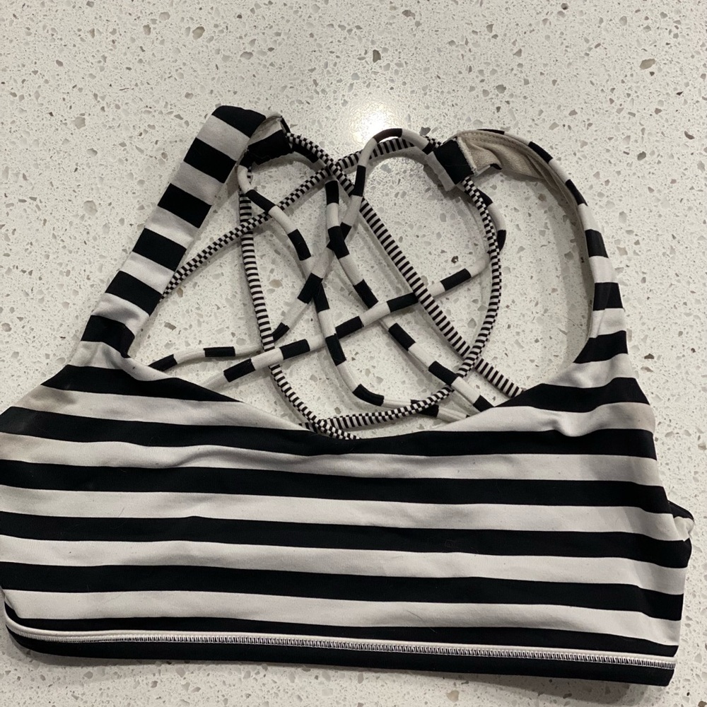 Lululemon Free to Be - Wild sports bra